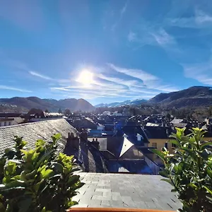 les-combles-de-bagnres.midi-pyreneeshotels.com/